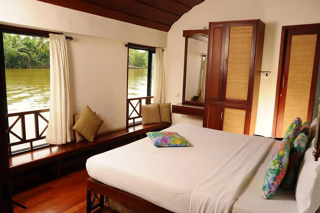 Xandari Riverscapes Alappuzha Botel