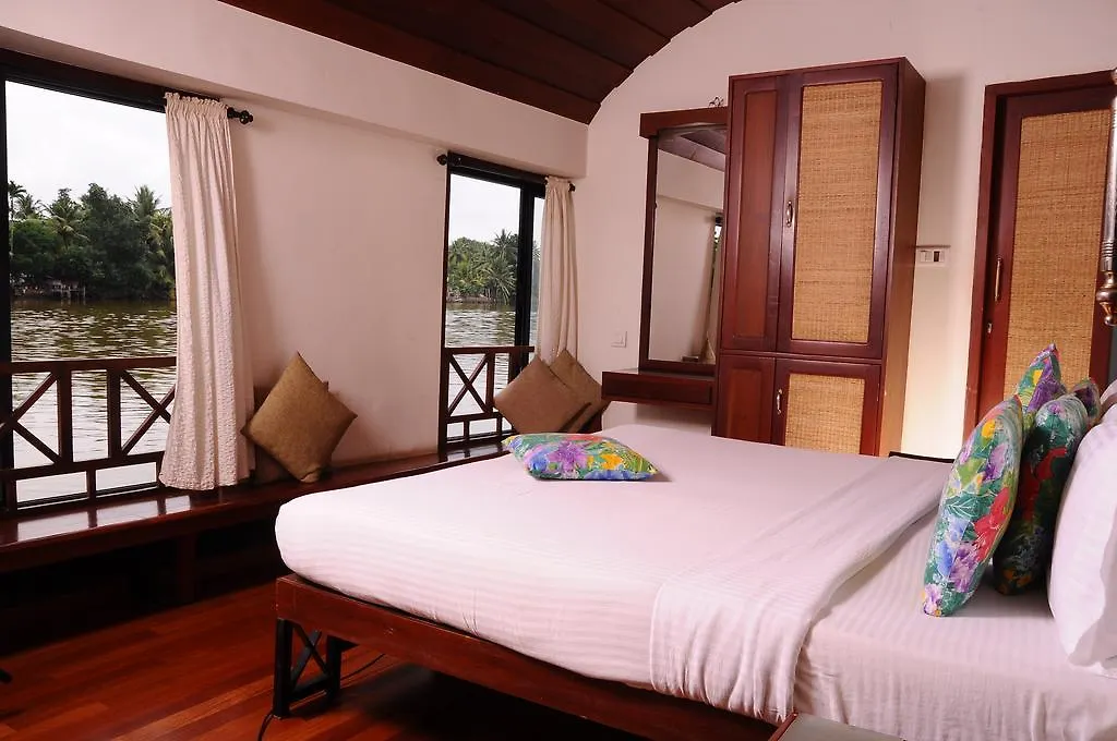 *** Botel Xandari Riverscapes Alappuzha India